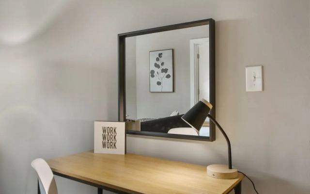 3BR Apartment w Laundry in Rogers Park