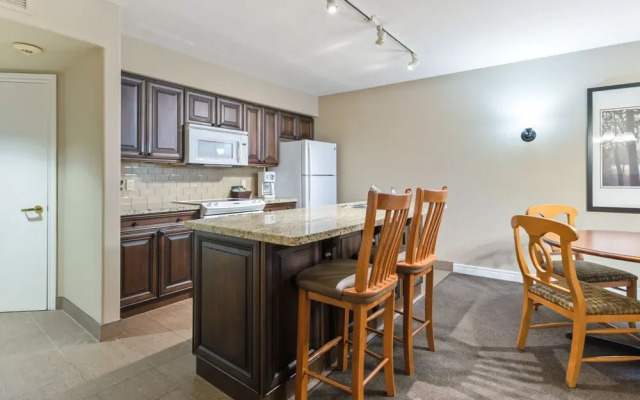 Horseshoe Valley Condos