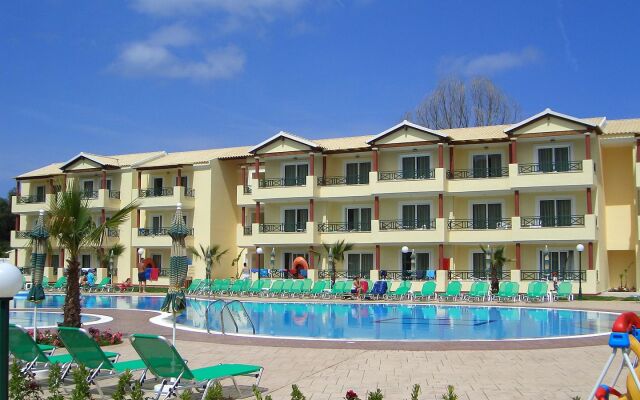 Damia Hotel & Apartments