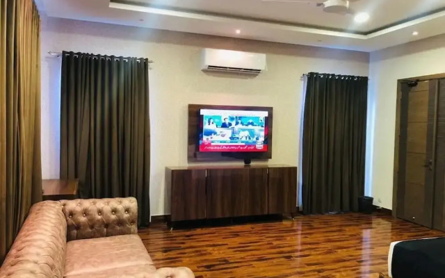 OXVUE Boutique Hotel