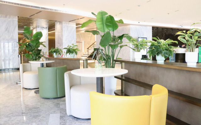 Holiday Inn Shanghai Huaxia by IHG