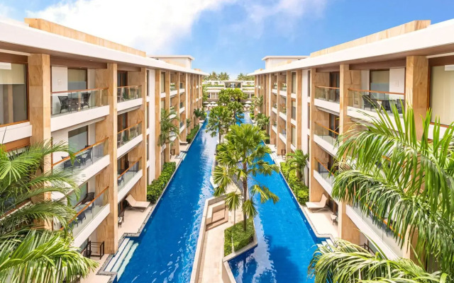 Henann Crystal Sands Resort