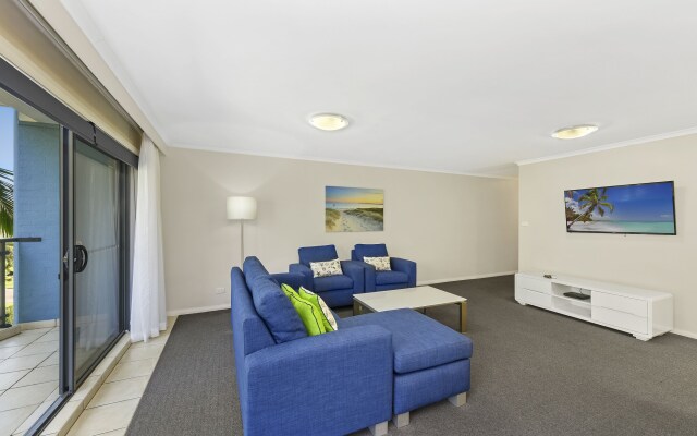 Flynns Beach Resort