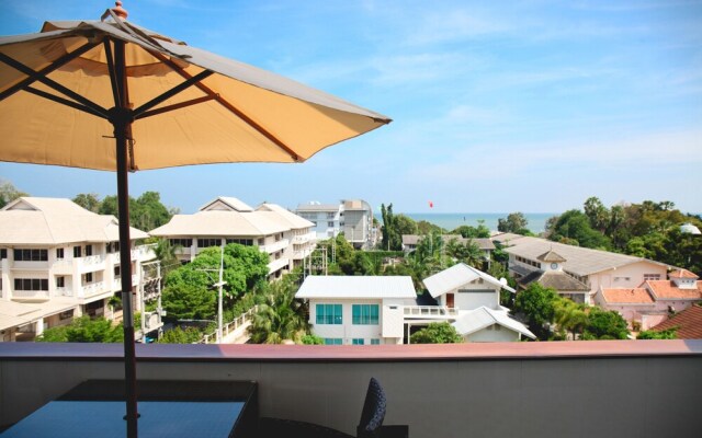 Hua Hin White Villa