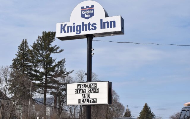 Knights Inn Oswego