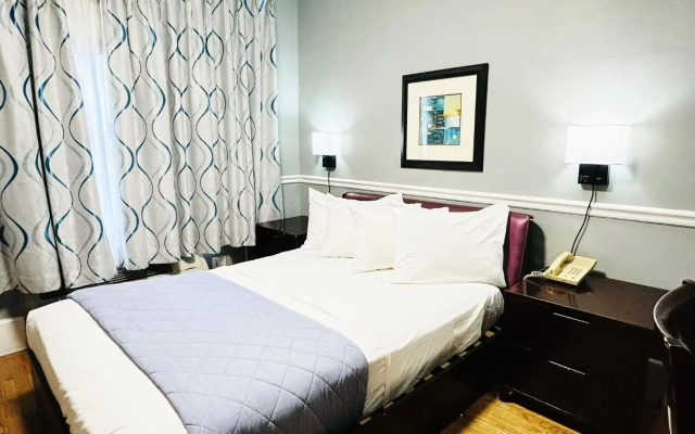 Ponce De Leon Hotel