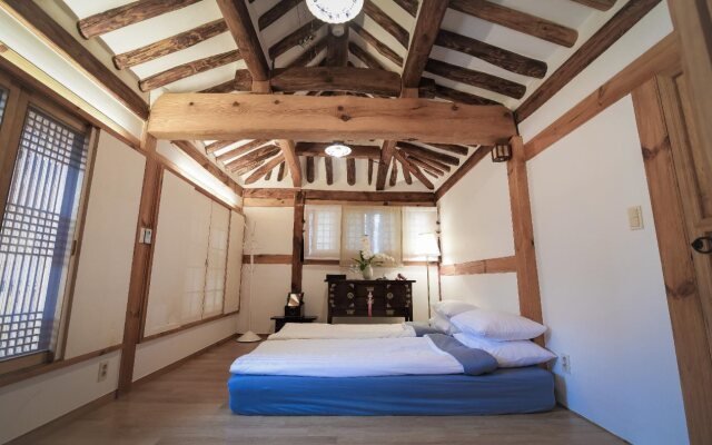 Cheong Yeon Jae Hanok Hotel