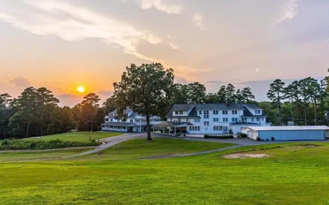 Badin Inn Golf Resort & Club
