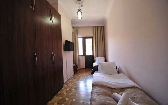 Guest House Batumi Globus
