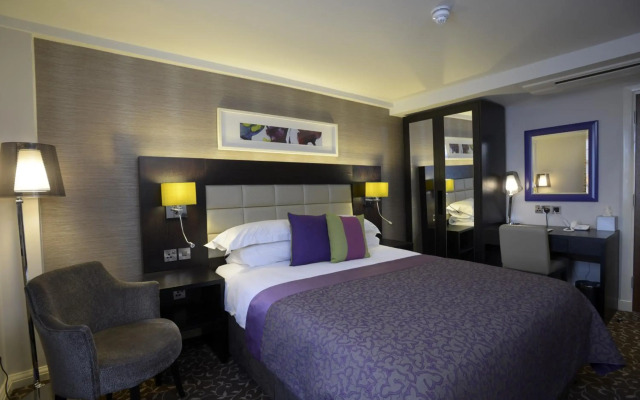The Lensbury Resort
