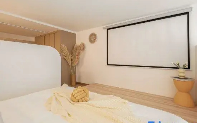 Yonghewu Designer Homestay (Xinyingxincheng Branch)