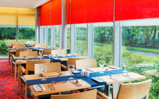 Park Inn by Radisson Birmingham Walsall M6 J9