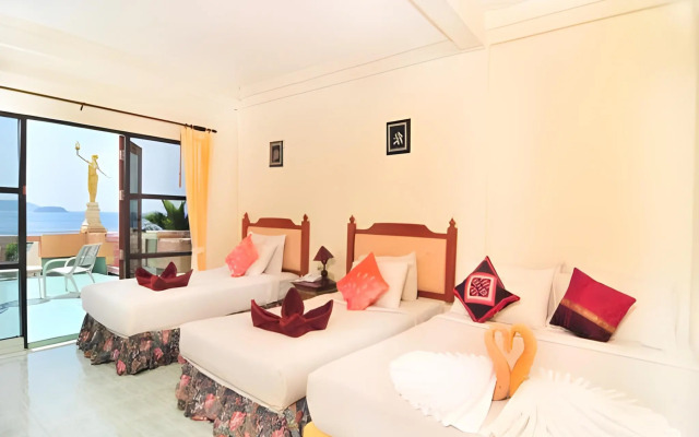 Baan Karon Hill Phuket Resort