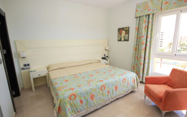 Senator Águilas Hotel