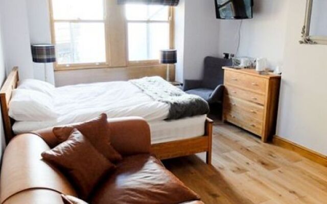 The Rooms at the Nook