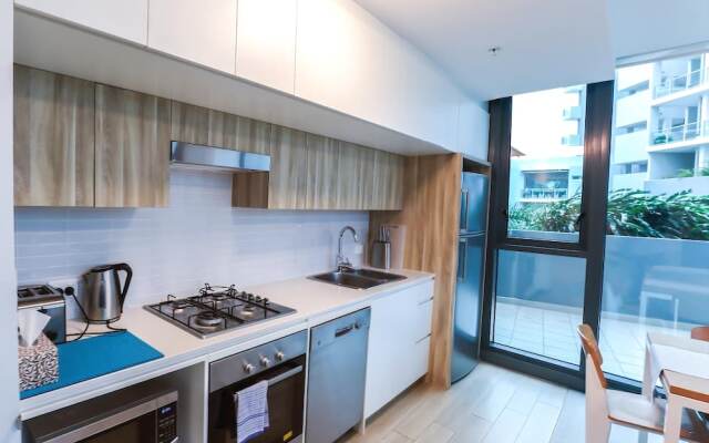 Incredible Riverside Apartment In Brisbane