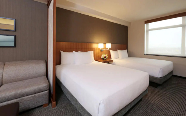 Hyatt Place Flushing/LaGuardia Airport