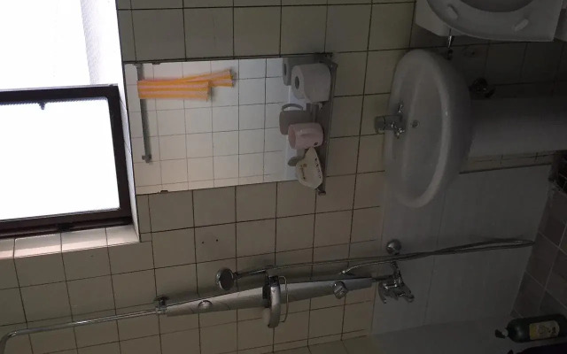 MnB Guest House - Hostel