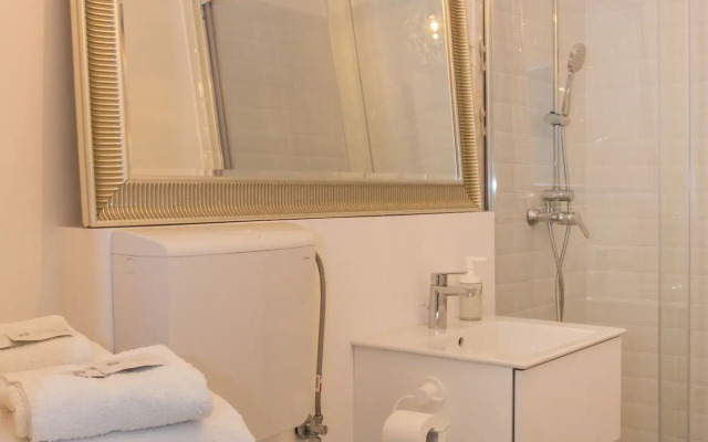 MRG Apartments