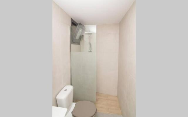 Downtown Sunny Apartment