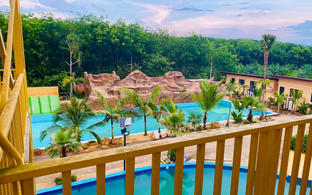 Trang Villa Hotel And Water Park