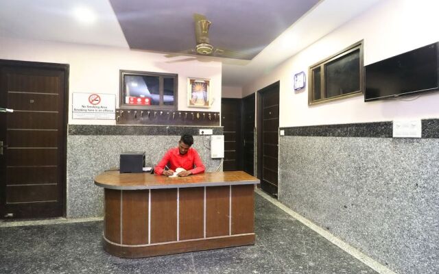 Oyo 39635 Hotel Shree Om