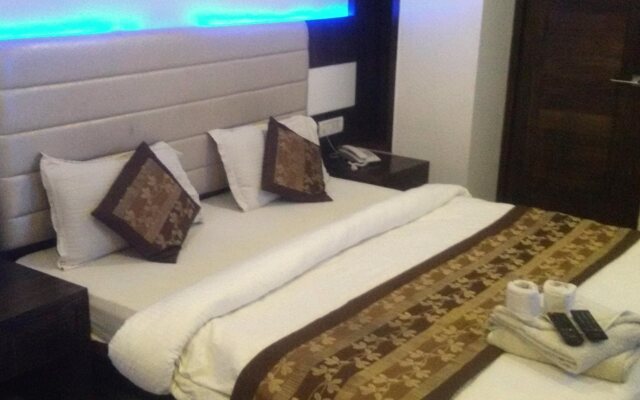 Hotel Saffron Inn