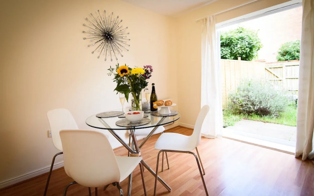 Karah Suites - Harescombe House