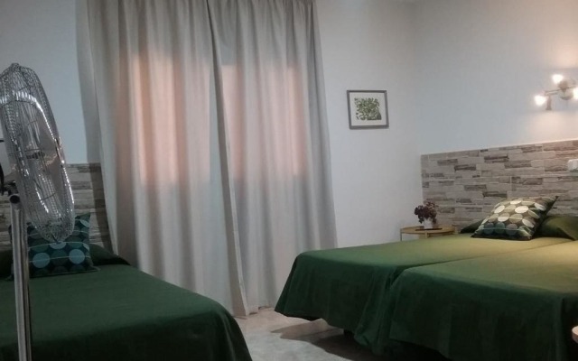 Hostal Residencia Cardona