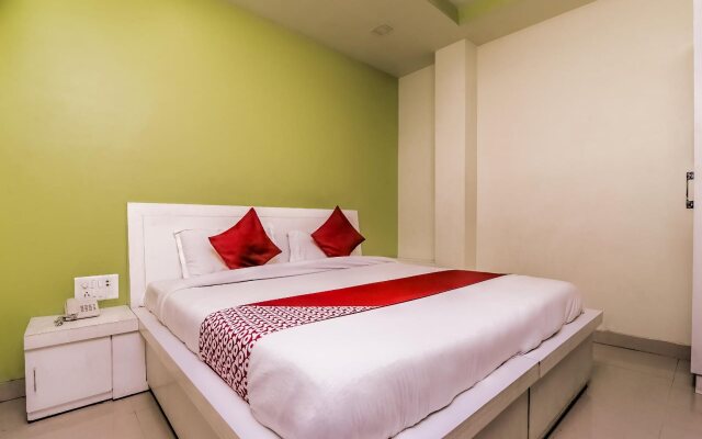 Hotel Heaven by OYO Rooms