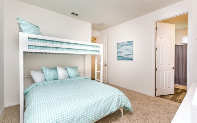 Solterra - 6136 Broad Oak Drive