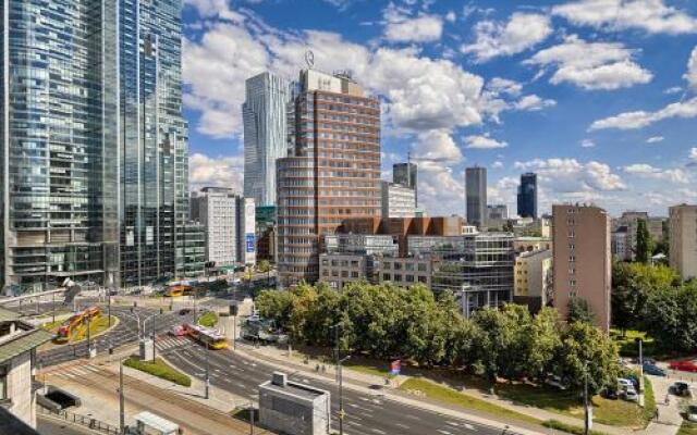 Ajax Apartments Rondo Onz