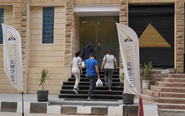 Pyramids Hotel