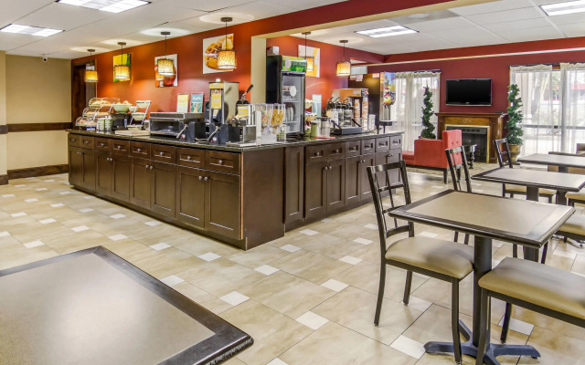 Quality Inn & Suites Atlanta Stone Mountain