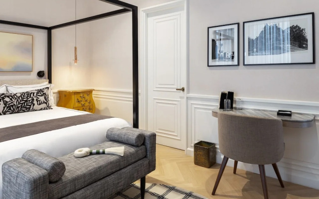 The Alest Hotel