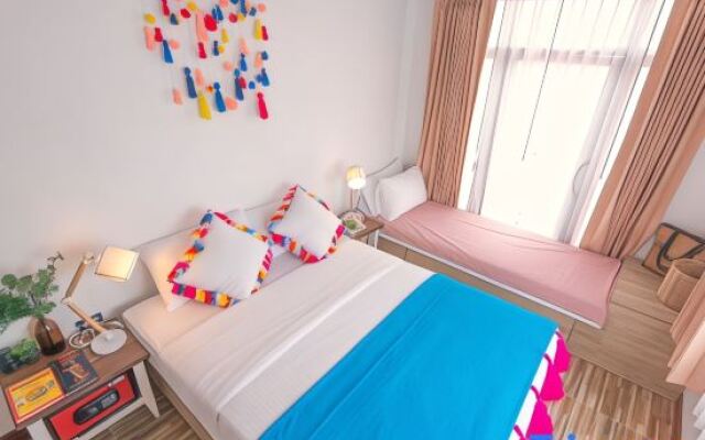 Aplus Deluxe Hotel