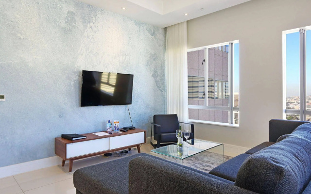 Triangle Luxury Suites by Totalstay