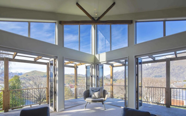Pinnacle Villa