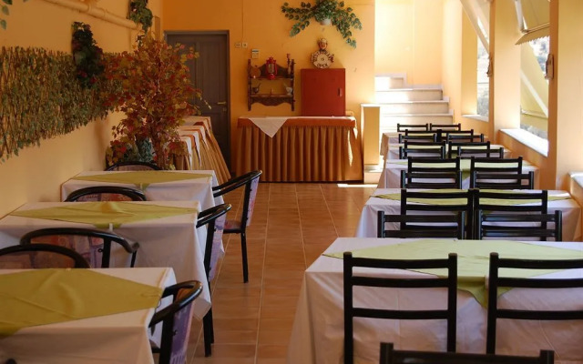 Shivas Village Hotel