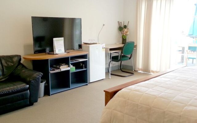 Lush & Co Auckland Bed & Breakfast