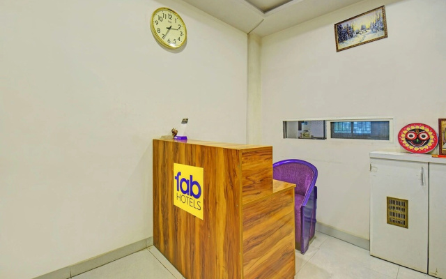 FabHotel Classic Square I