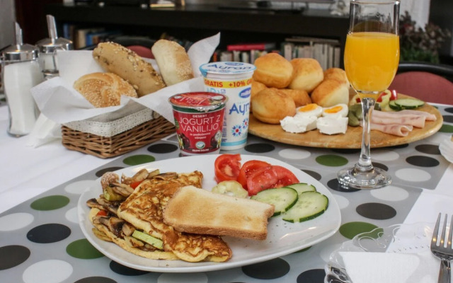 Guest house Halvat