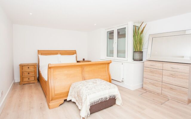 3 Bedroom Marylebone Ground Floor Flat