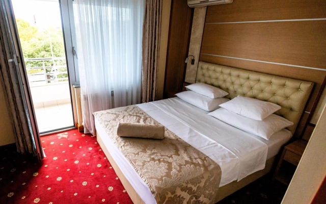Cezar Hotel