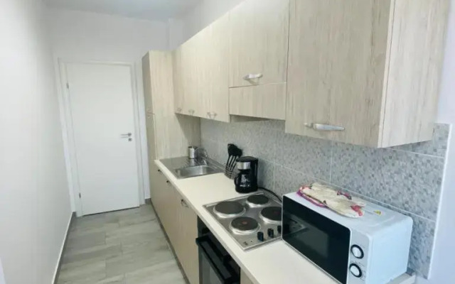 SOHO Apartment - City View with Rooftop Garden