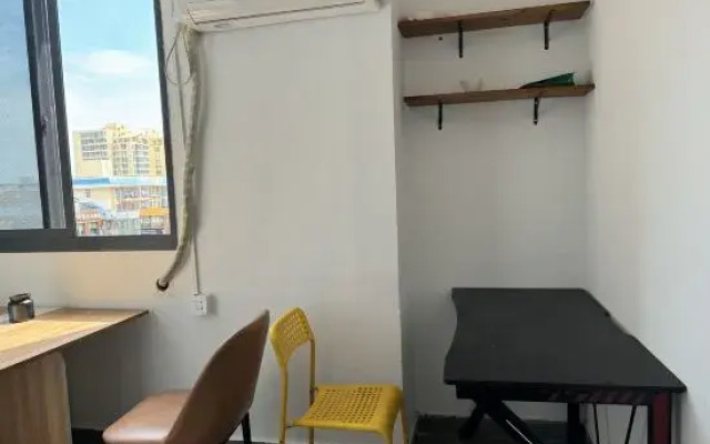ISU Hostel(Sanya Pedestrian Street Seaview Store)