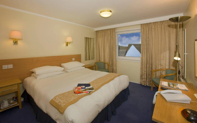 Muthu Queens Hotel