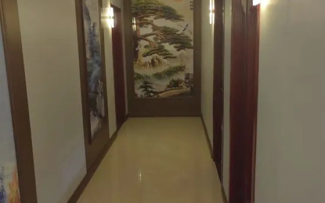 Pianguan Laoniuwan Business Hotel