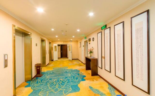 Yunchuan Lijing Hotel (Zhumadian Wenming Avenue Experimental Primary School Branch)