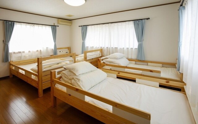 Fukunae House - Hostel